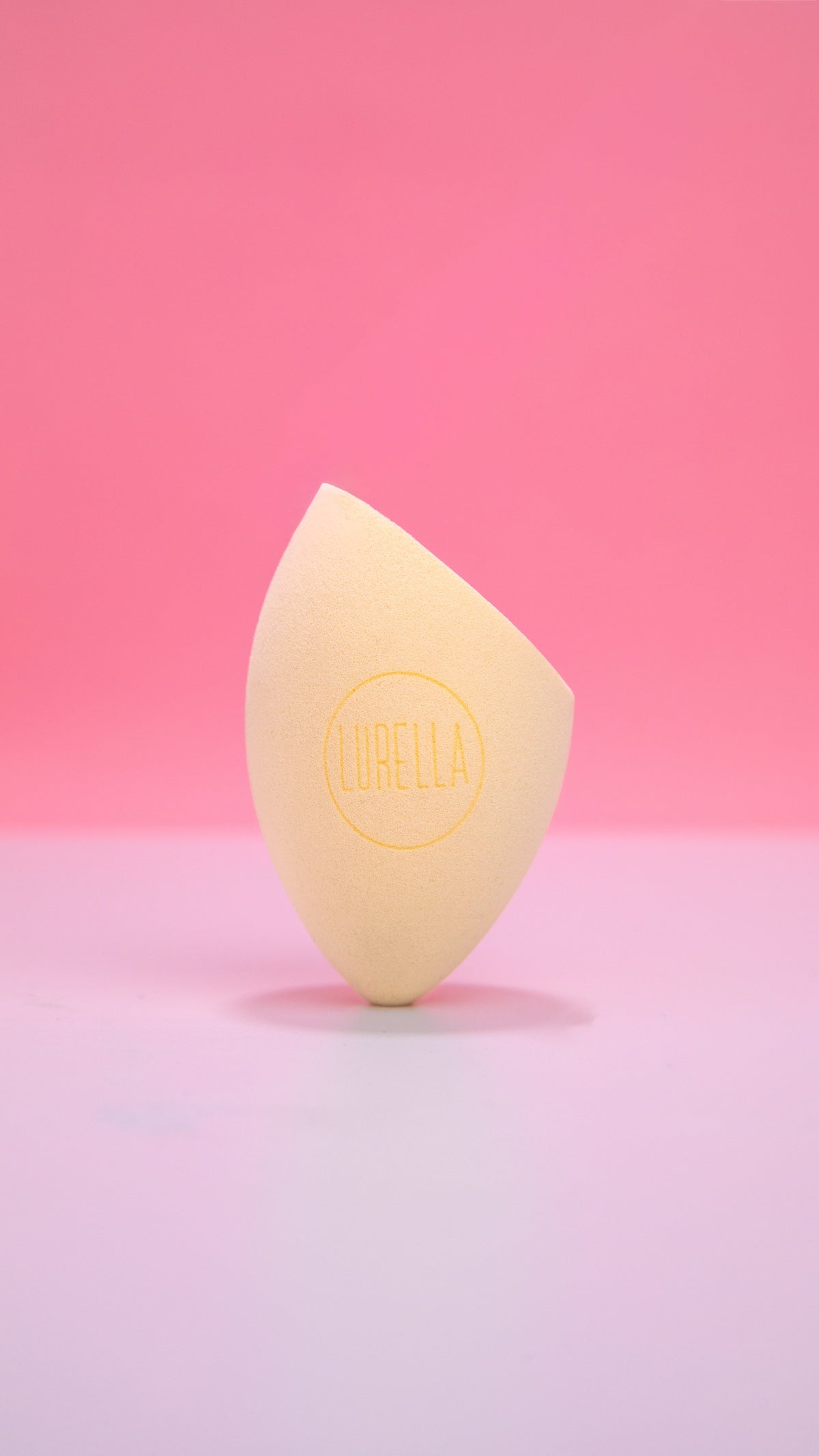 LURELLA Angled Beauty Sponge