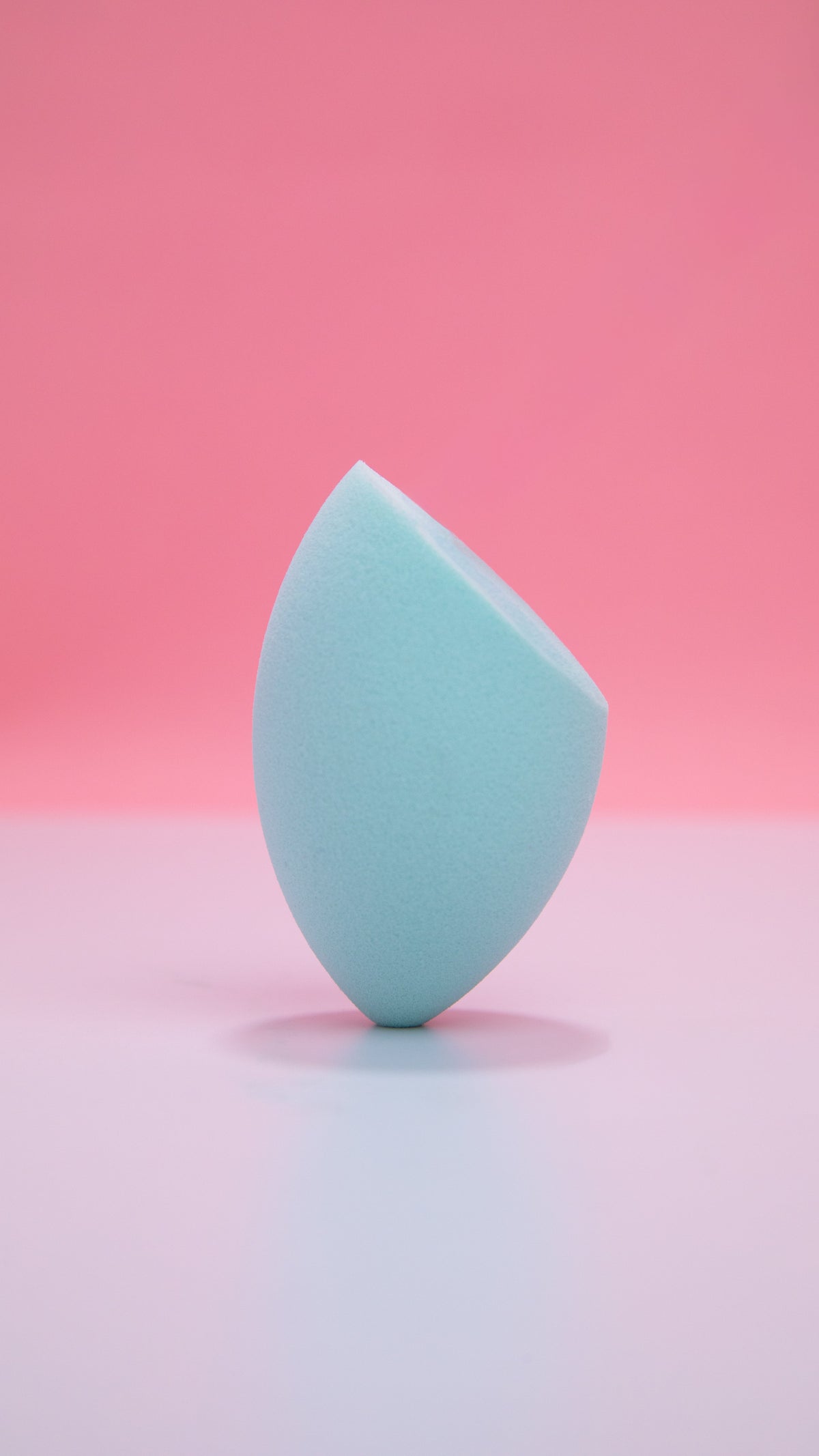LURELLA Angled Beauty Sponge