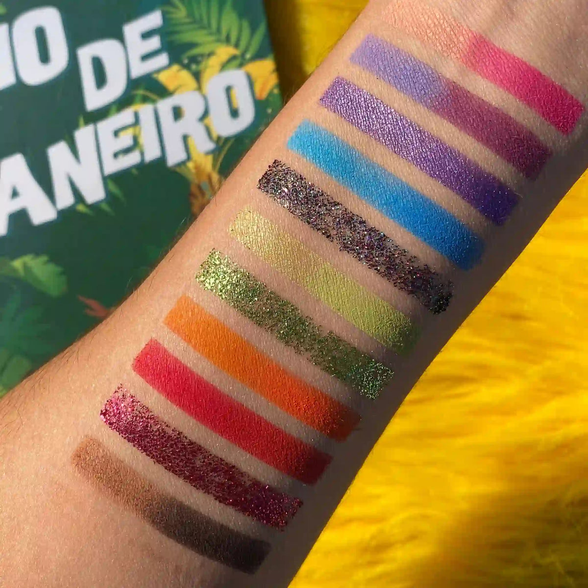 PROLUX Rio De Janeiro Eyeshadow Palette