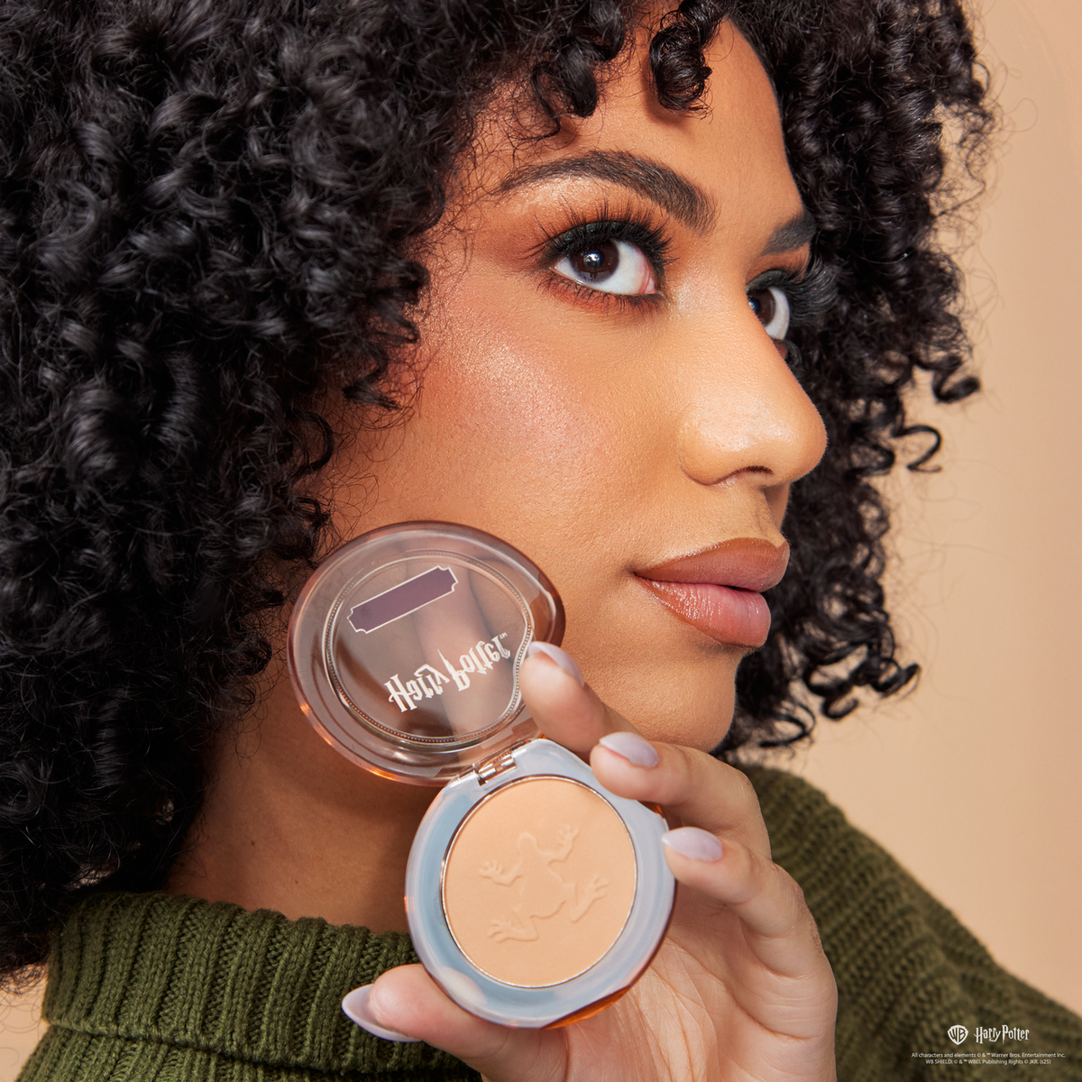 PROFUSION Harry Potter Holiday | Chocolate Frog™ Bronzer Powder