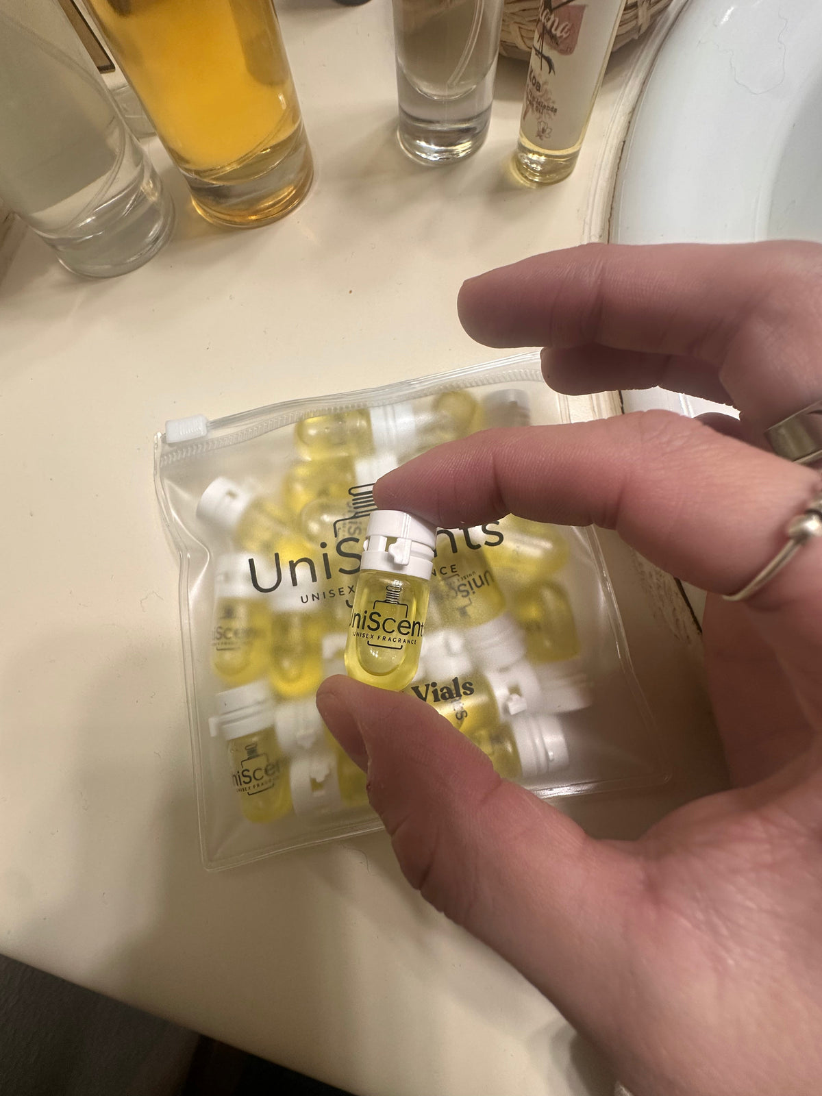 UNISCENTS POCKET VIALS 20pk (Signature Creation!)