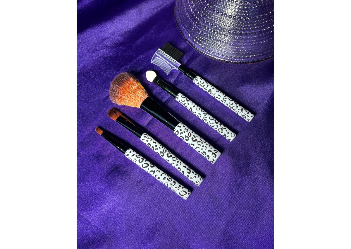 PROLUX Makeup Brush Set: Essential For Perfection