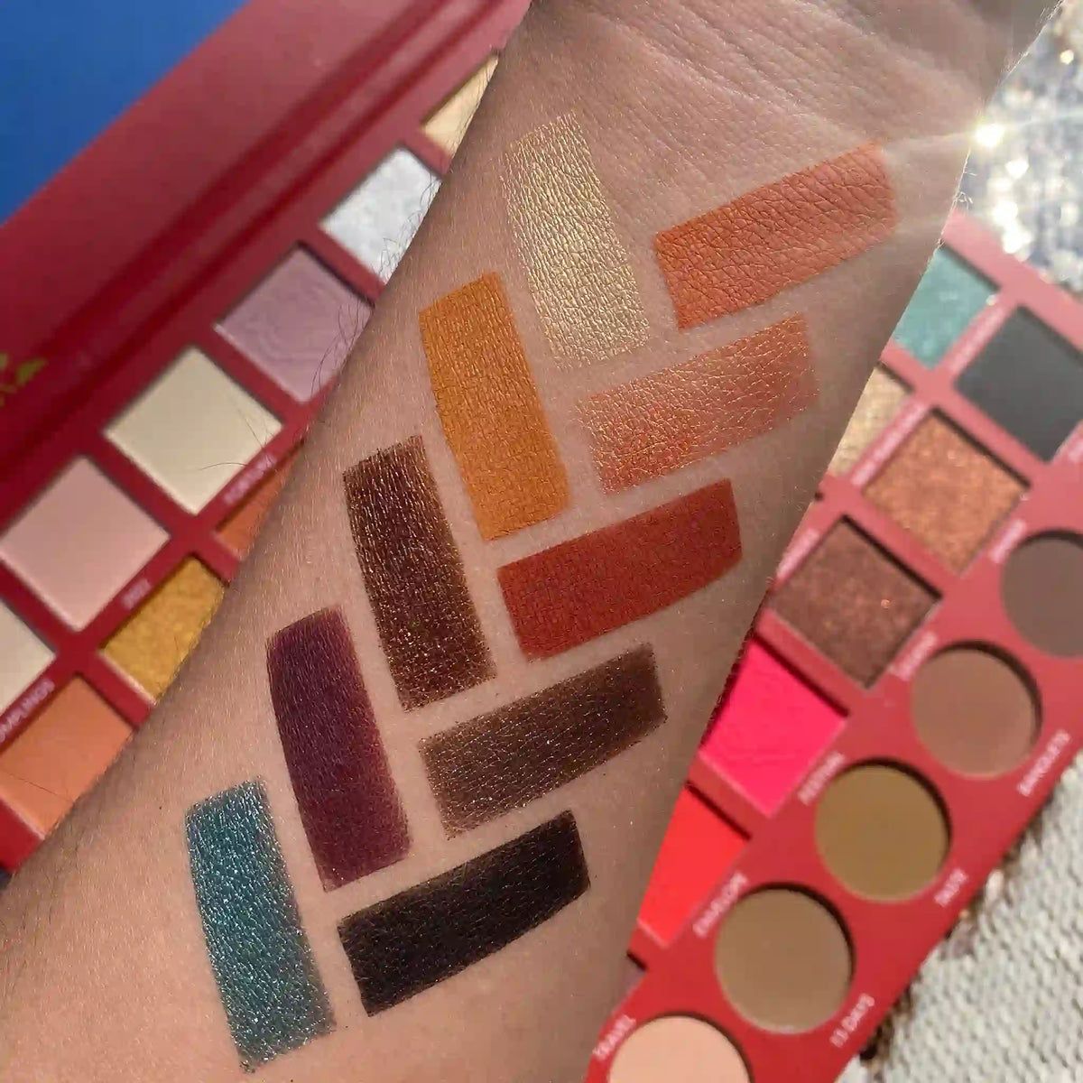 PROLUX Tiger Eyes Eyeshadow Palette