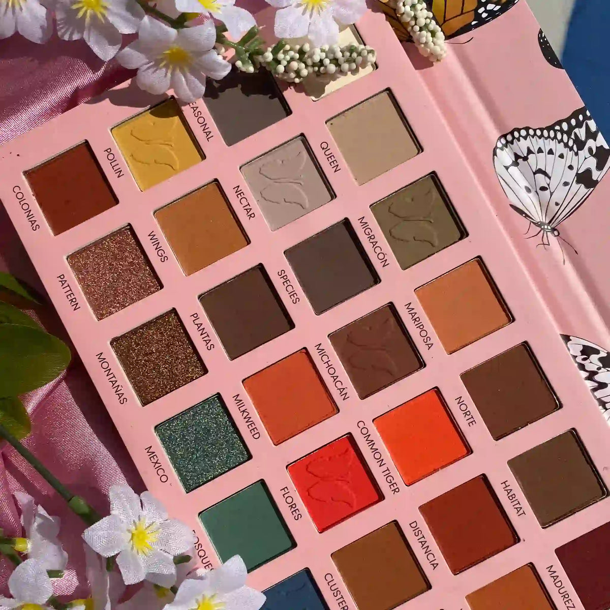 PROLUX Monarka Eye Shadow Palette