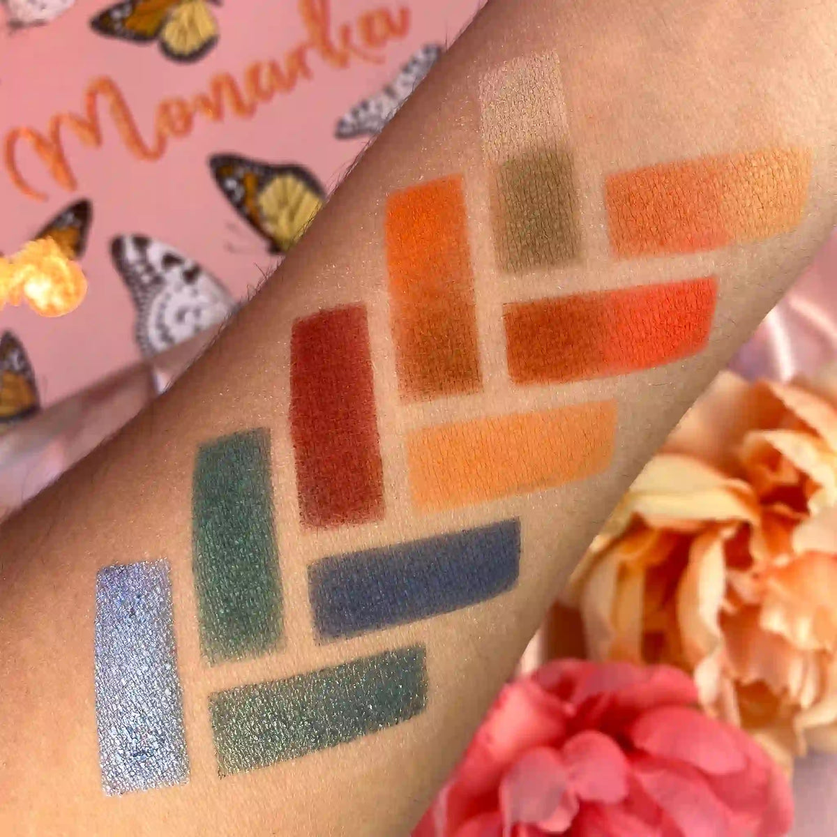 PROLUX Monarka Eye Shadow Palette