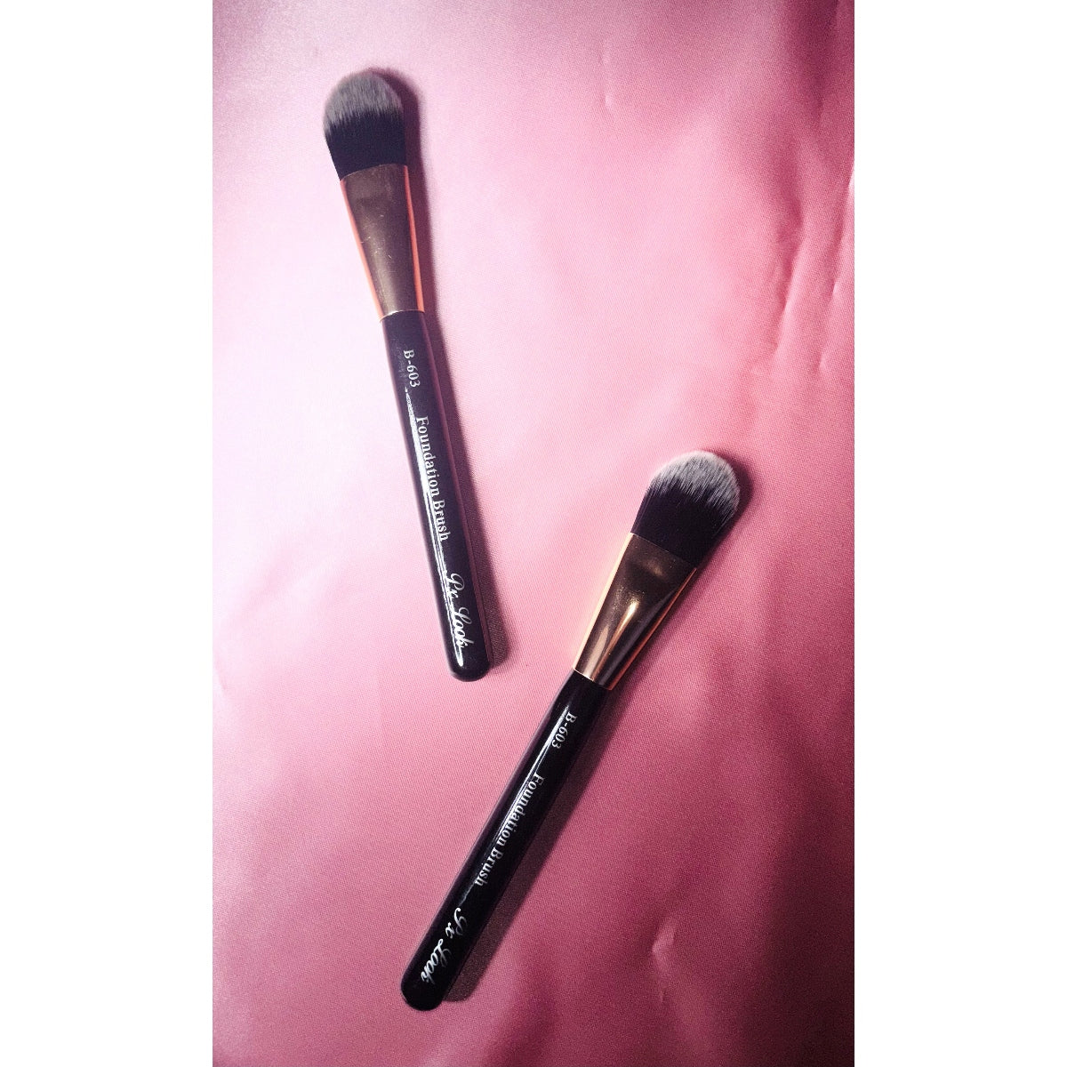 PROLUX Foundation Brush