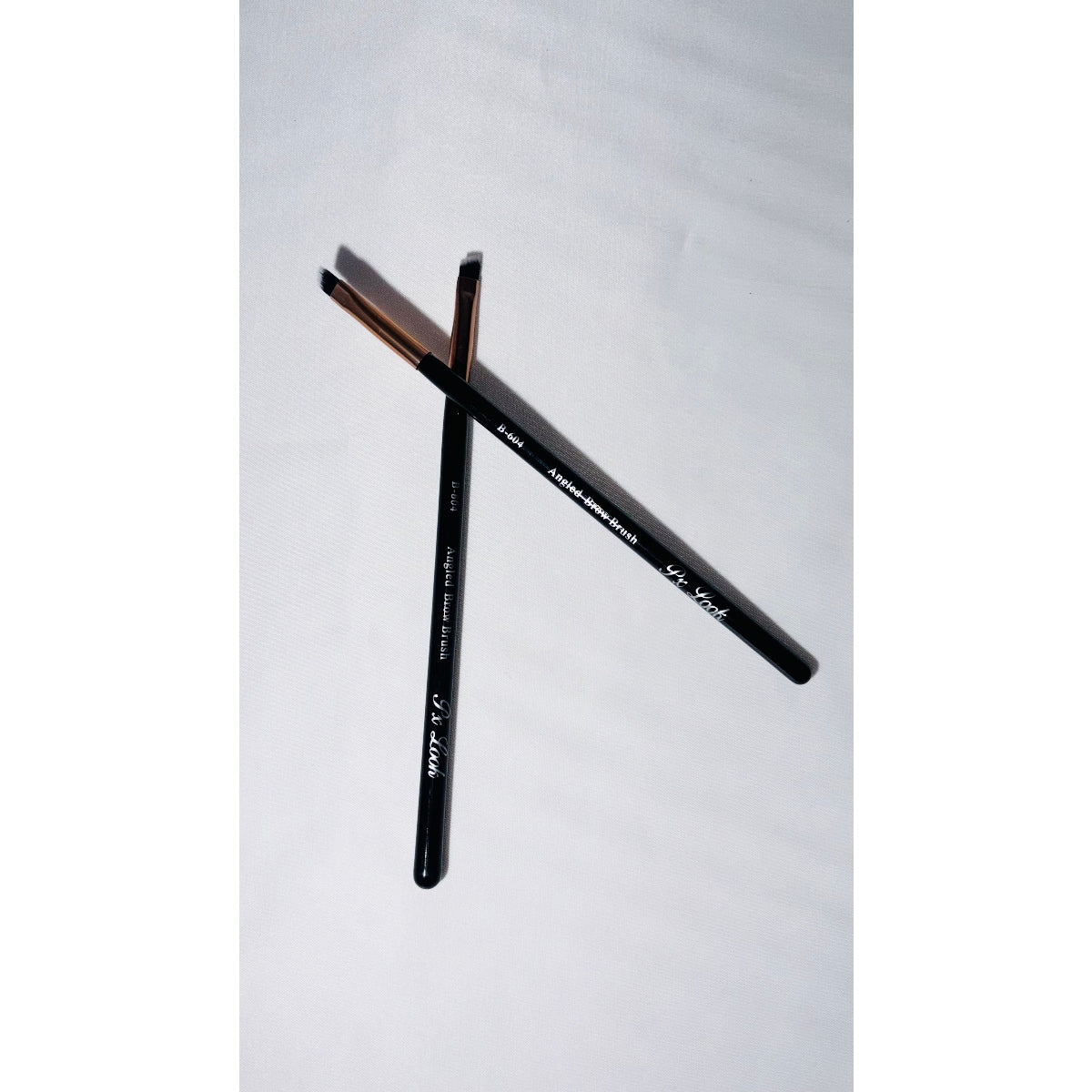 PROLUX Angled Brow Brush