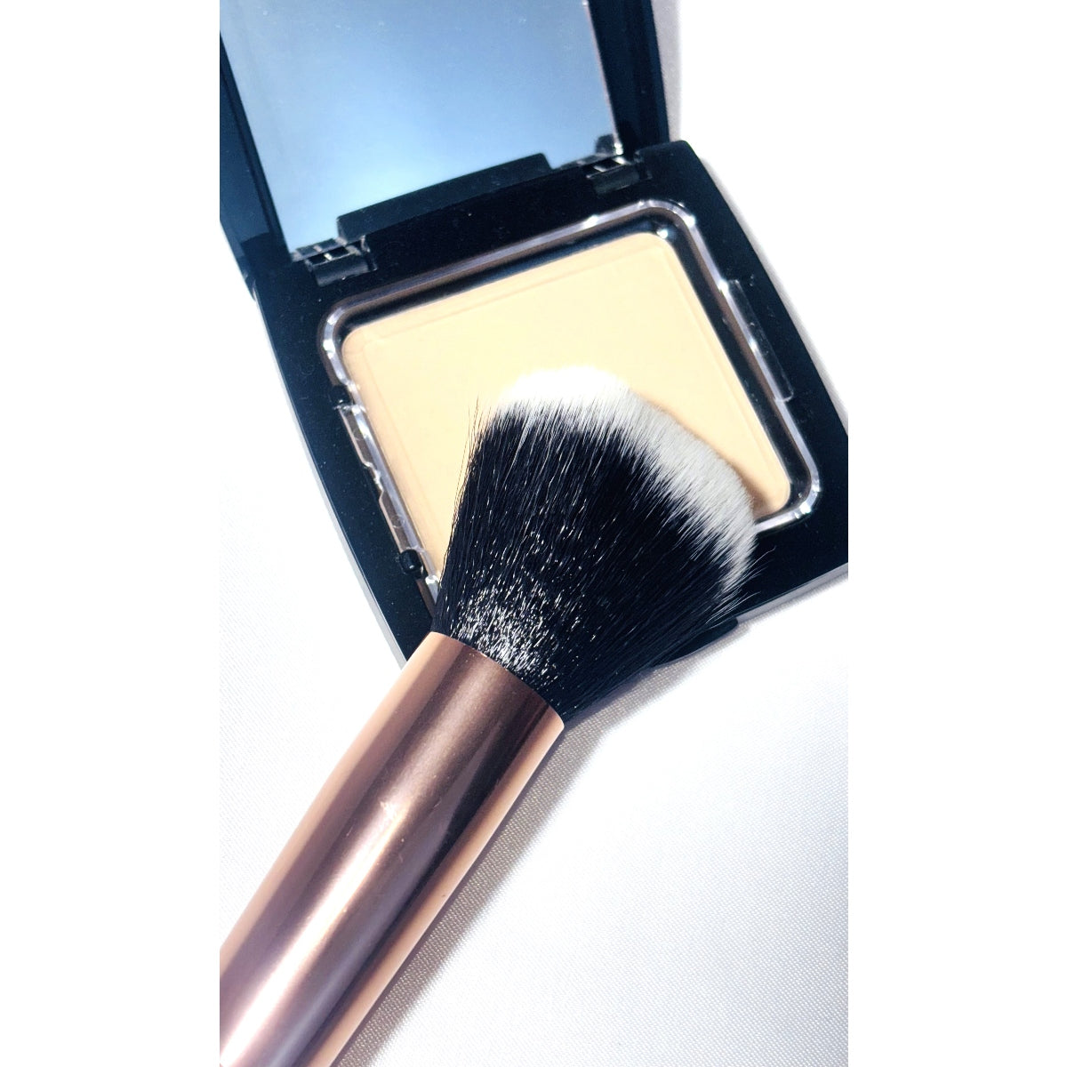 PROLUX Rose Gold Powder Brush